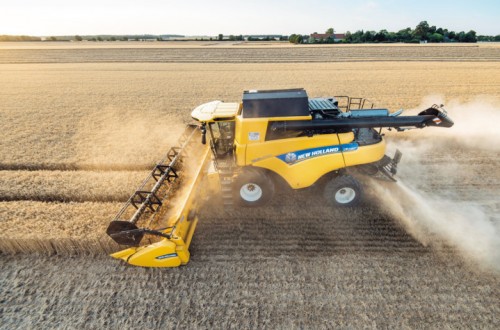 Mejoras en la serie de cosechadoras CR Revelation de New Holland