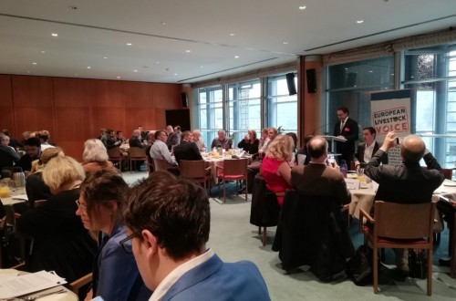 Se presenta en el Parlamento Europeo la campaña «La Voz de la Ganadería Europea»