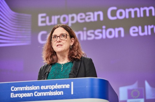 Malmström:  «Trump no nos deja otra alternativa que responder con nuestros propios aranceles»