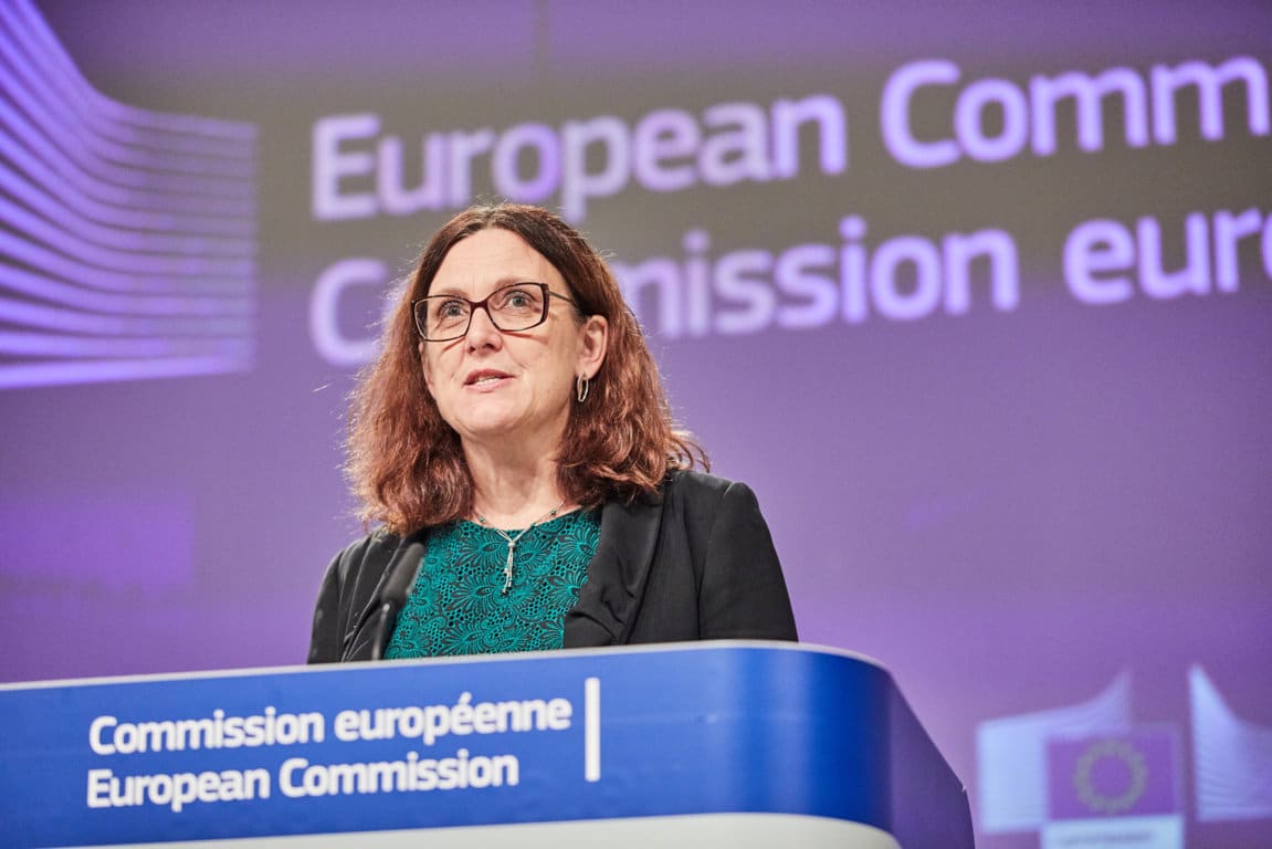 Malmström:  «Trump no nos deja otra alternativa que responder con nuestros propios aranceles»