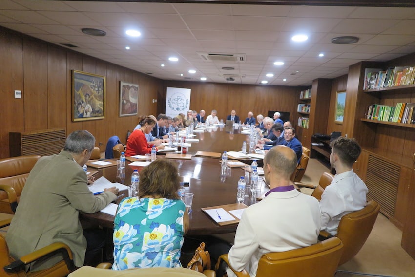 El Consejo General de Veterinarios propone retrasar la fecha de la manifestación de la profesión veterinaria