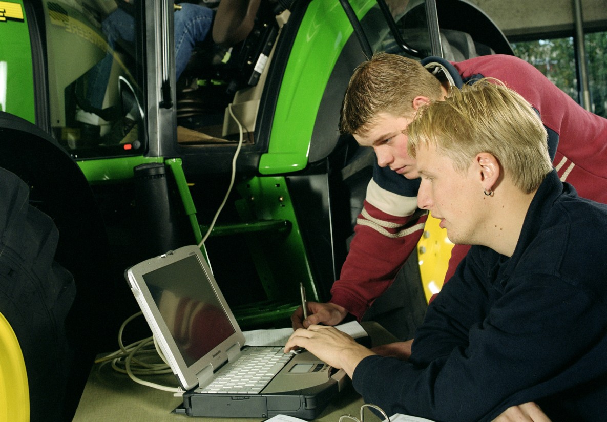 La Escuela de Negocios ENIIT lanza el primer Máster en Agro 4.0 online