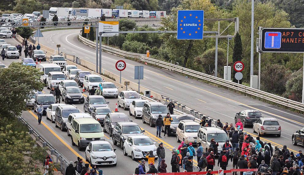 La asociación AECOC denuncia el impacto sobre el transporte de los nuevos bloqueos en La Jonquera