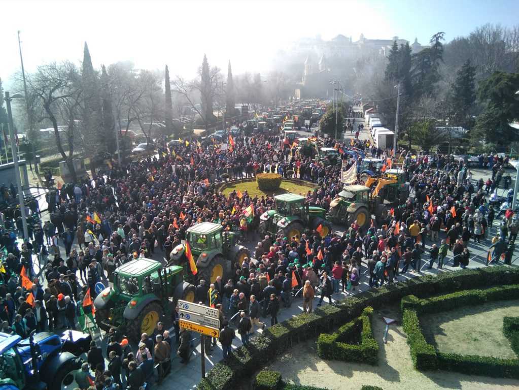 ASAJA, La UNIÓ y UPA-PV convocan una tractorada y manifestación el 14 de febrero en València