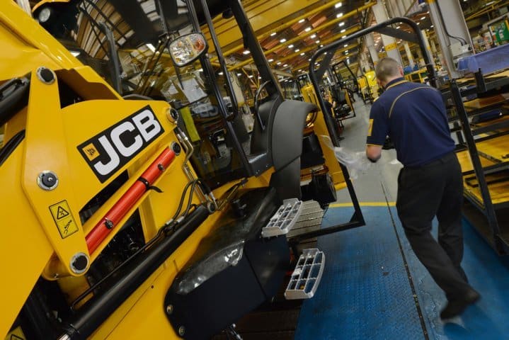 Covid-19: JCB detiene la producción en sus plantas de Reino Unido