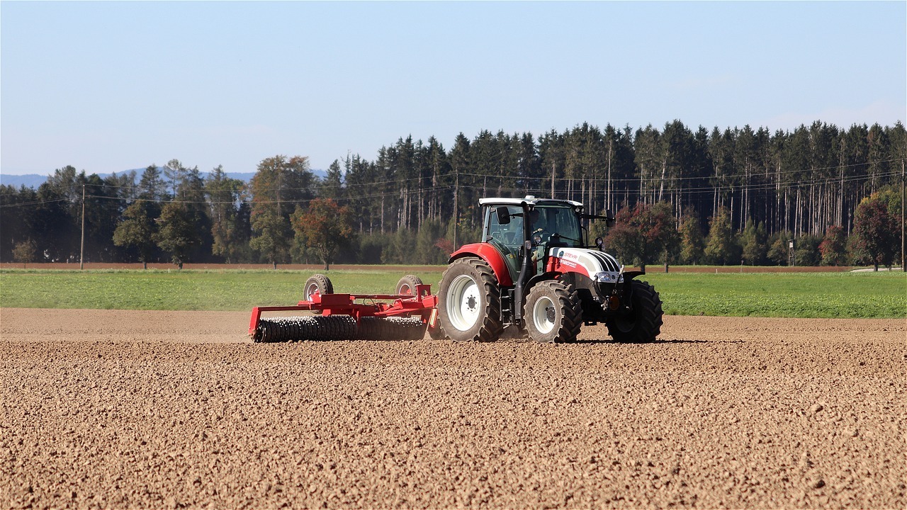 Aprobado RD para caracterizar la maquinaria agrícola y regular las condiciones básicas para su registro oficial