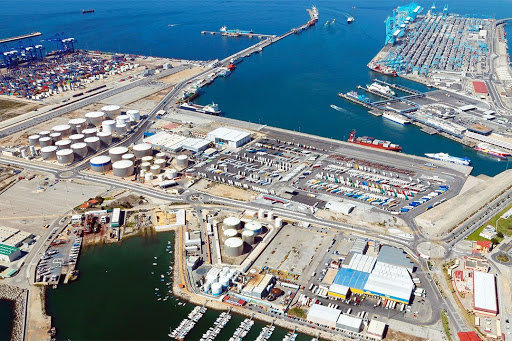 #AgricultoresAlLímite: llamamiento para bloquear el puerto de Algeciras por la competencia desleal