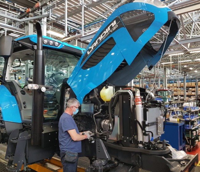 Covid-19: Las fábricas de Argo Tractors reinician la producción