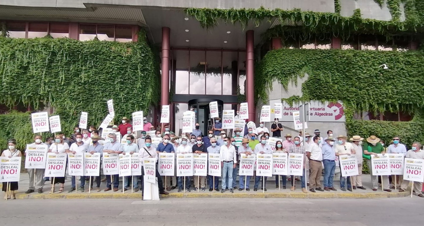 El sector agrario andaluz reivindica en Algeciras una frontera única para los puertos de la UE