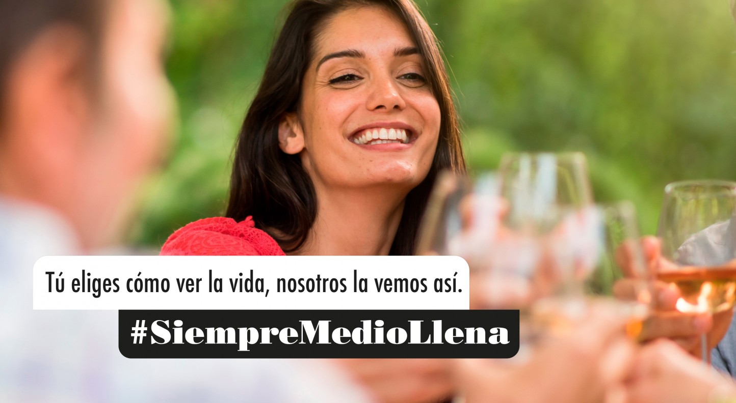 El sector del vino invita al optimismo a través de su nueva campaña  #SiempreMedioLlena