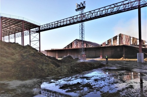 Gobierno y empresarios transmiten su apoyo a Cobadú tras el incendio en sus instalaciones