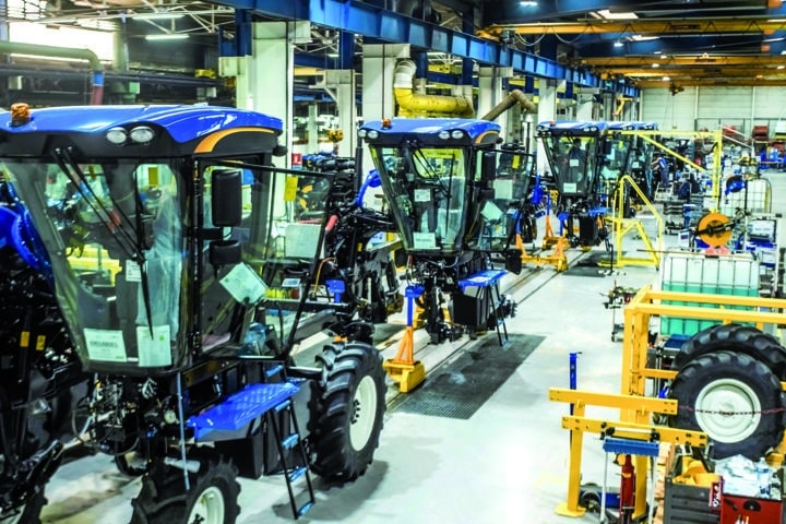 Las vendimiadoras y tractores de New Holland producidos en Coex obtienen el sello Origine France Garantie