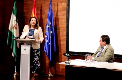 Junta de Andalucía y cooperativas discrepan sobre el volumen de aceite de oliva del primer aforo de 2020/21