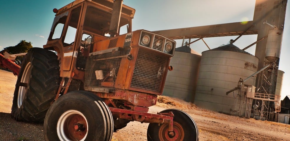 Tractor antiguo