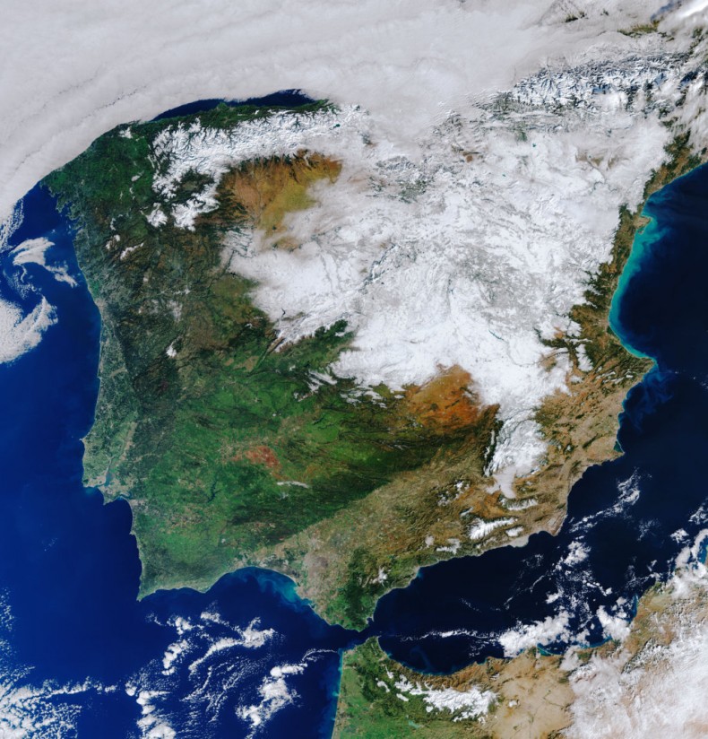 La mitad de España continúa con un manto de nieve