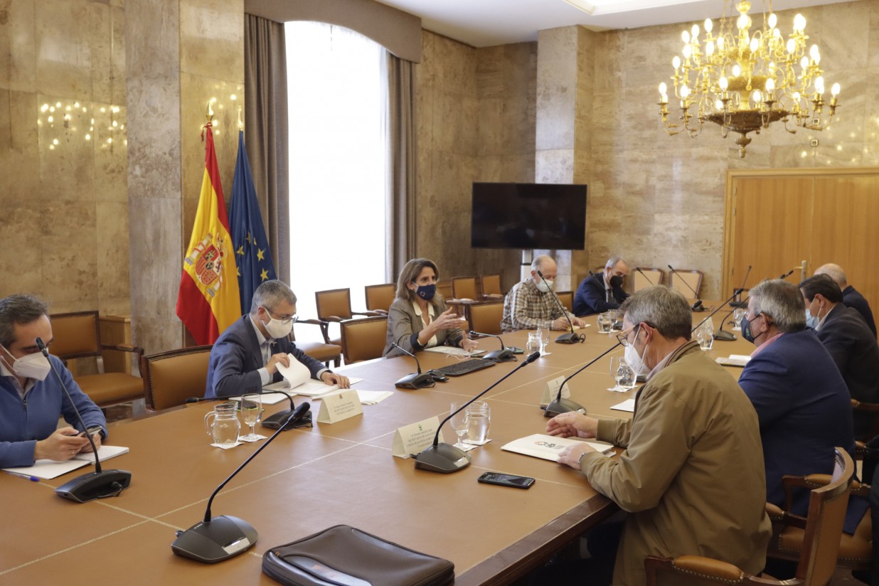 Las OPAs mantienen las protestas ante la negativa de Ribera de “dar marcha atrás” en la inclusión del lobo en el LESPRE