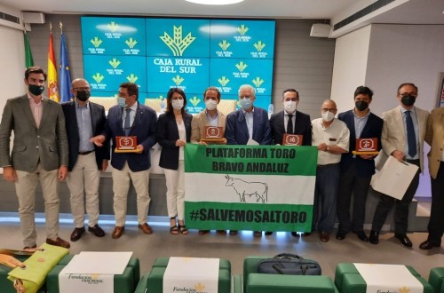 La Junta andaluza habilitará 4 M€ en ayudas para las explotaciones de ganado de lidia