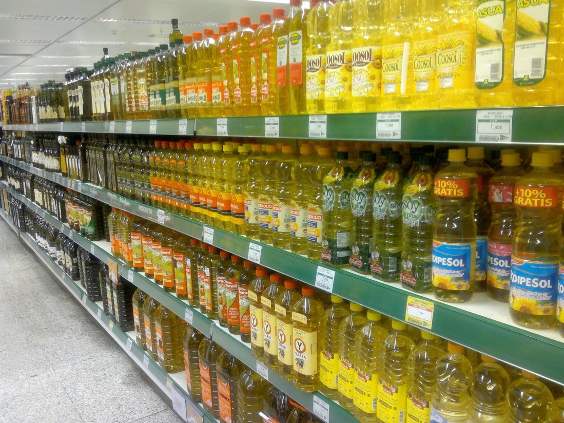 El mercado absorbió en mayo casi 136.000 t de aceite de oliva