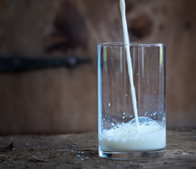 El precio de la leche de vaca en Asturias bajó un 3,5 % interanual en enero