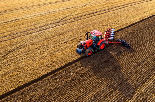 Kubota y Topcon firman un acuerdo de colaboración en el área de la agricultura inteligente