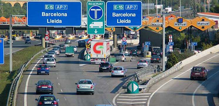 AECOC denuncia la prohibición de circular vehículos de transporte por la AP-7 en Cataluña