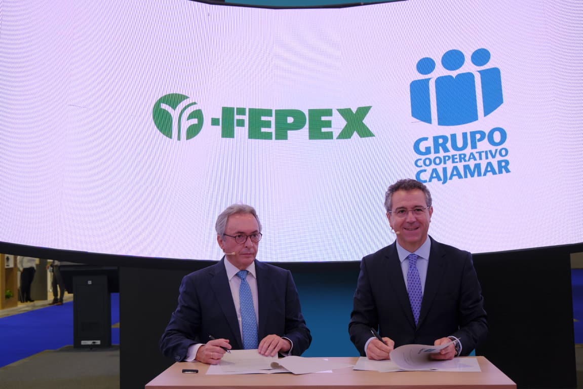 Cajamar y FEPEX renuevan su compromiso para potenciar las exportaciones hortofrutícolas