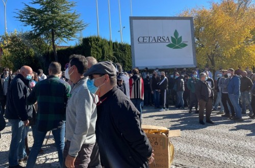 Tabaqueros extremeños paralizan sus entregas en protesta por los bajos precios de Cetarsa