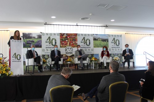 Ovipor celebra su 40 aniversario ensalzando el valor de la ganadería extensiva