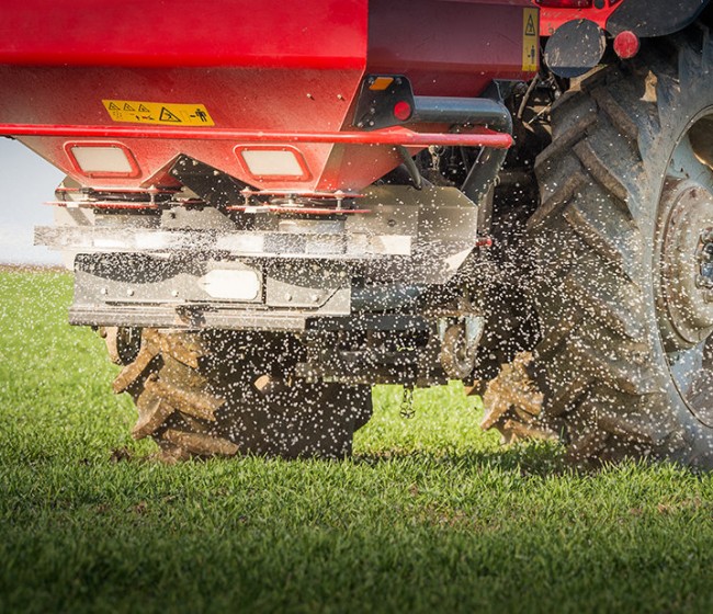 Bruselas decide abrir la investigación sobre los aranceles a la importación de fertilizantes UAN