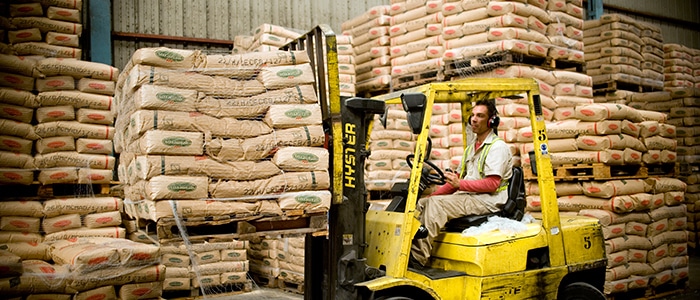 Octubre registró fuertes alzas de precios medios de los cereales y de piensos para el ganado