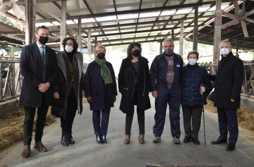 Euskadi, Navarra, Cantabria y Cataluña impulsan un proyecto común para hacer más sostenibles sus explotaciones lácteas