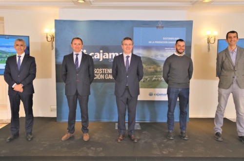 Cajamar presenta la publicación ‘Sostenibilidad en la producción ganadera’