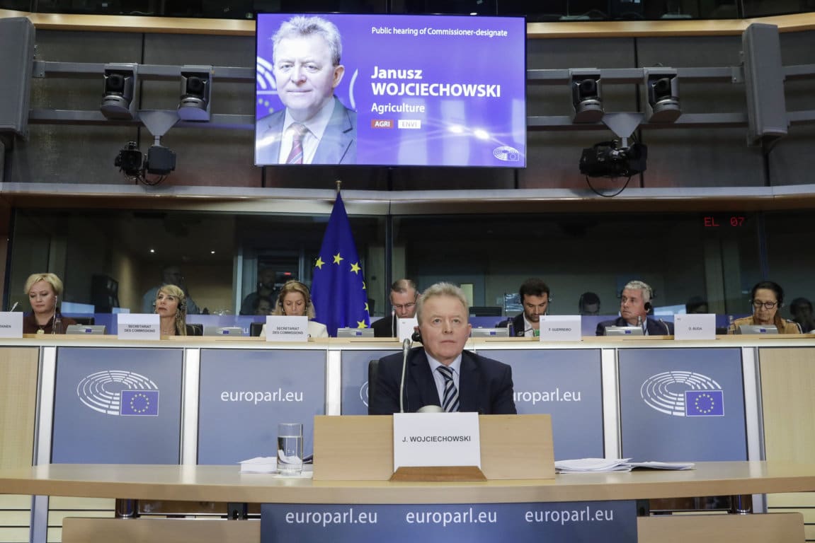Wojciechowski: “la Estrategia “De la granja a la mesa” es compatible con garantizar la seguridad alimentaria en la UE