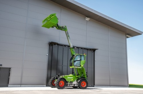 Nueva manipuladora telescópica Fendt Cargo T740 con cabina elevable