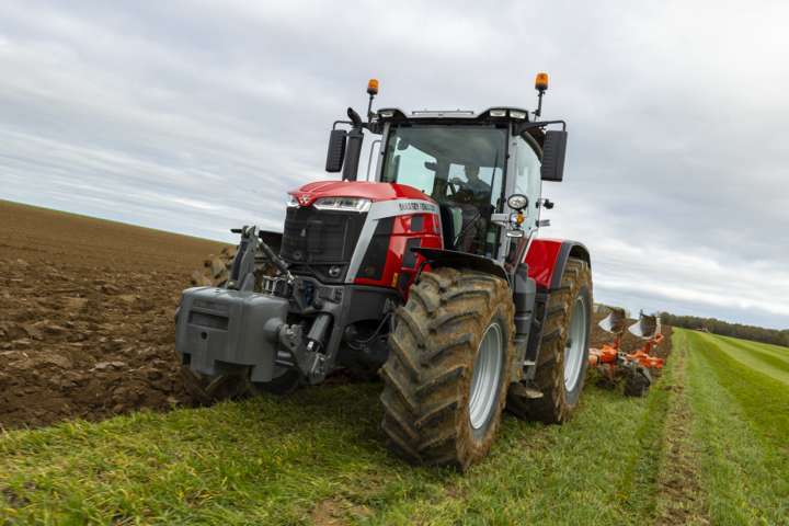 La serie MF 8S de Massey Ferguson gana el premio Farm Machine 22