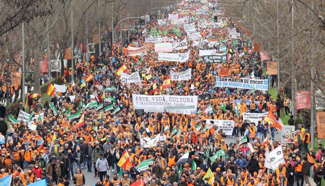 Entre 150.000 y 400.000 manifestantes reivindican en el centro de Madrid un futuro para el mundo rural