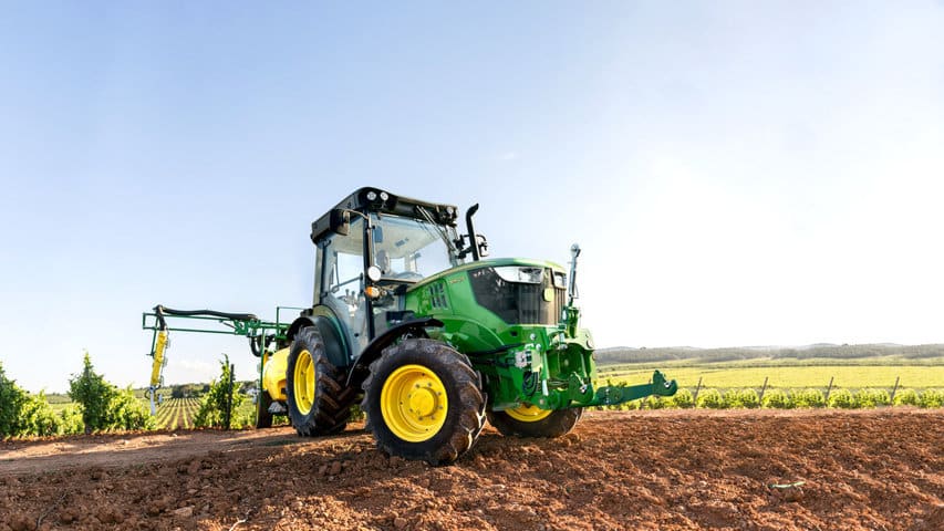 John Deere actualiza la serie de tractores 5G e incorpora nuevos modelos