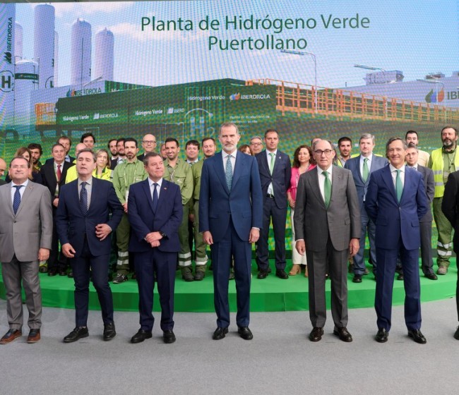 Felipe VI inaugura la planta de amoniaco y fertilizantes verdes de Fertiberia en Puertollano