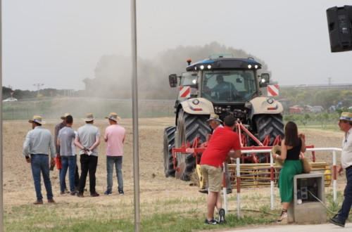 El Día de Puertas Abiertas de Argo Tractors en Villamarciel congrega a más de 500 agricultores