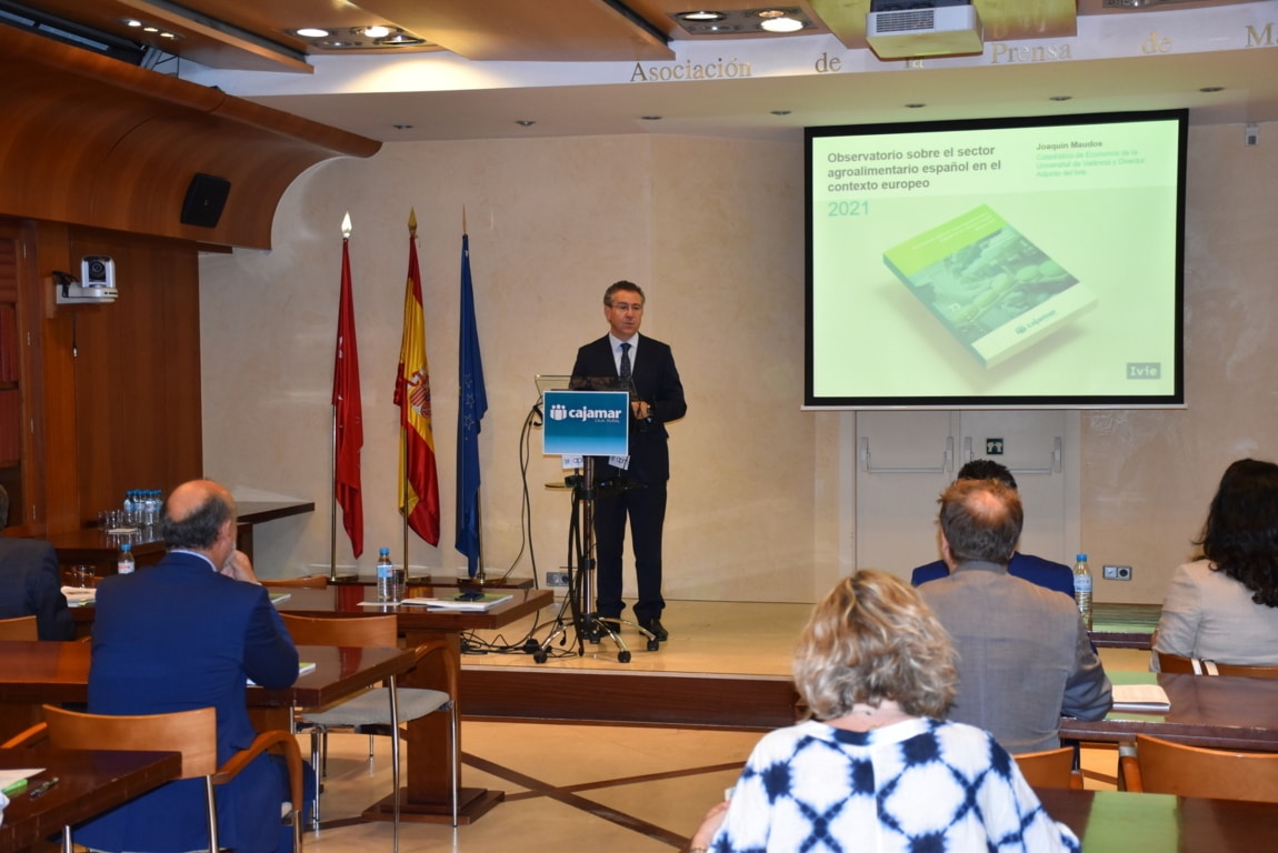 Informe Cajamar: la cadena agroalimentaria aportó cerca de 100.000 M€ en 2021 a la economía española