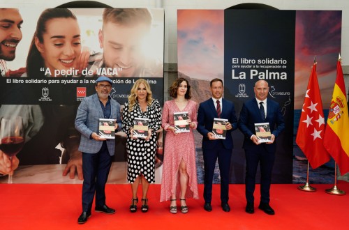 Provacuno presenta “A pedir de vaca” el libro solidario para ayudar a la La Palma