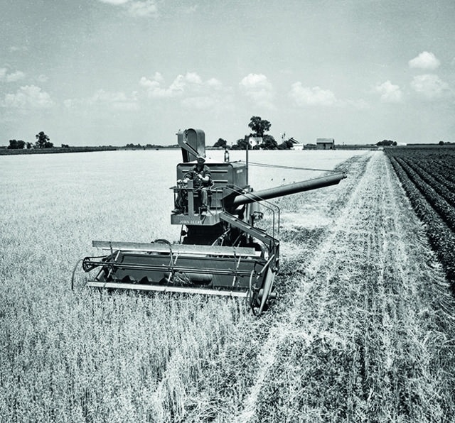75 años de la primera cosechadora autopropulsada de John Deere