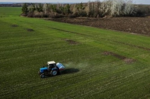 El paro registrado en Agricultura sube levemente en julio, pero cae casi un 16% en un año