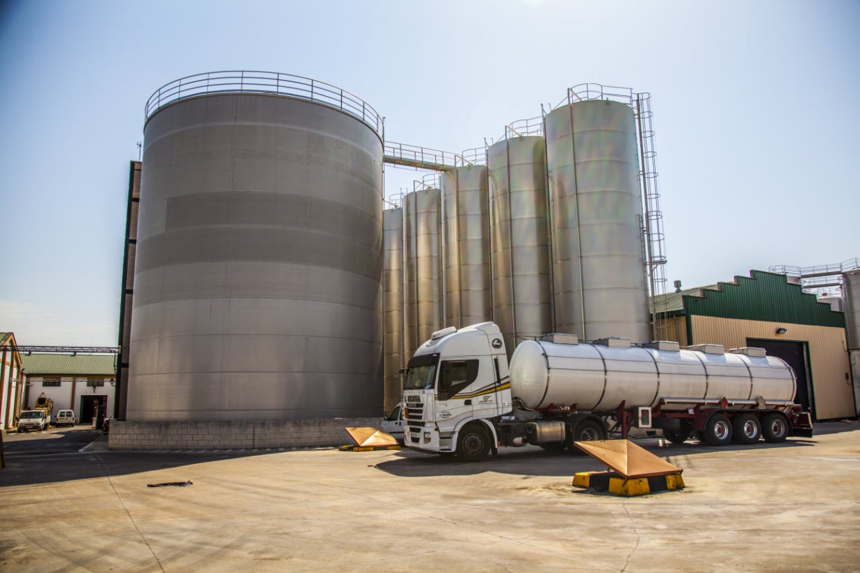 El stock nacional de vino podría haber quedado entre 34 y 35 Mhl al final de 2021/22