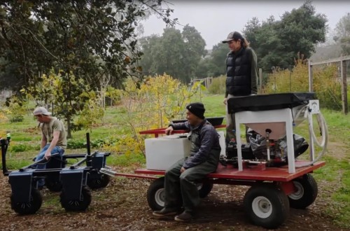 La asociación LleidaDrone presenta en Sant Miquel AMIGA, un micro-tractor eléctrico