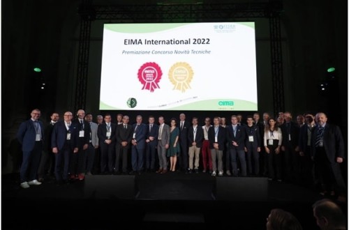 Kubota recibe el premio a la innovación técnica y la mención especial del jurado en EIMA 2022