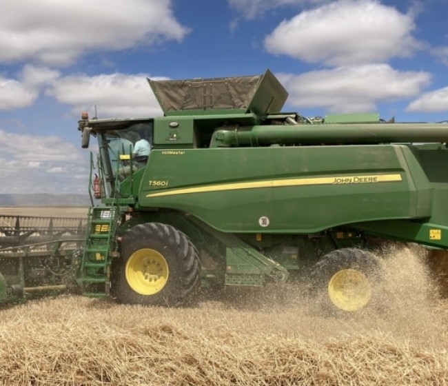 Cosechadora John Deere T560i, bajo consumo y alta capacidad de trabajo