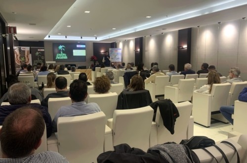 FMC presenta en España su bioestimulante biológico Accudo