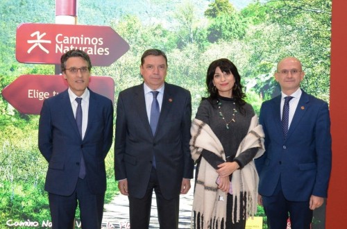 El MAPA promociona en FITUR la Red de Caminos Naturales y los Alimentos de España