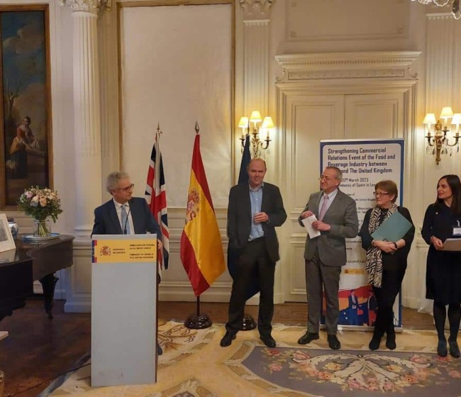La industria española de alimentación y bebidas refuerza sus lazos comerciales con Reino Unido